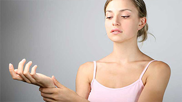patient requiring carpal Tunnel Syndrome treatment in Santa Maria CA