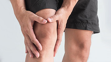patient requiring knee pain treatment in Santa Maria CA